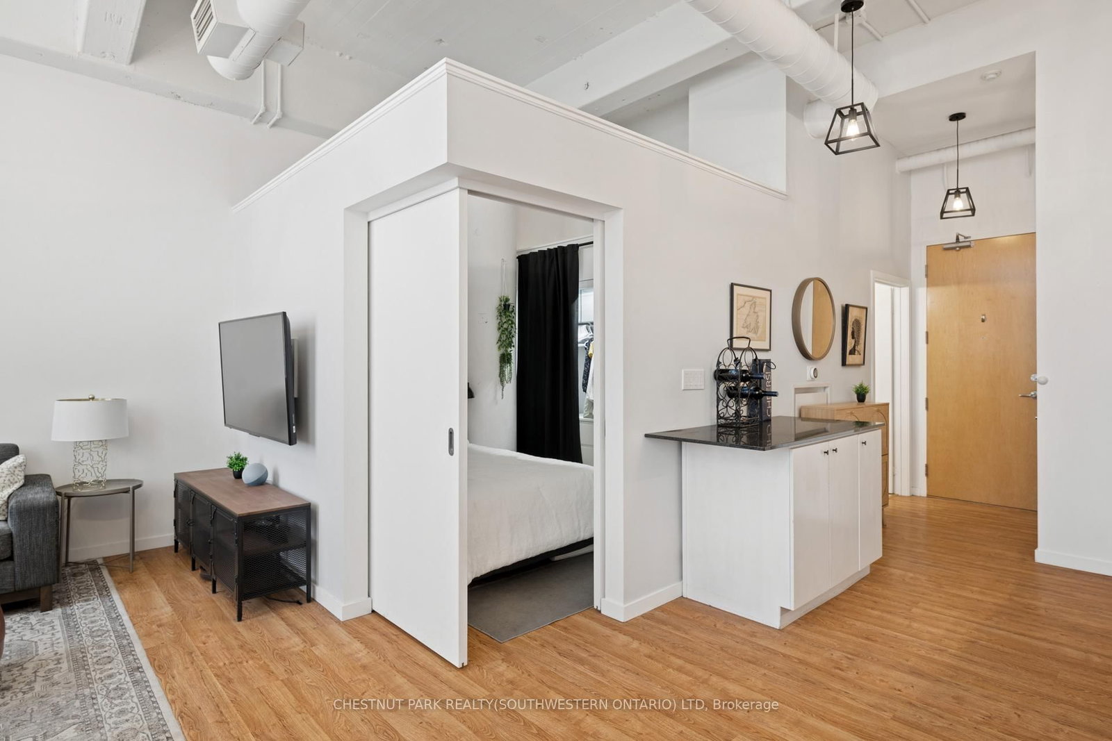 410 King Street W, Unit 102 - Photo 13