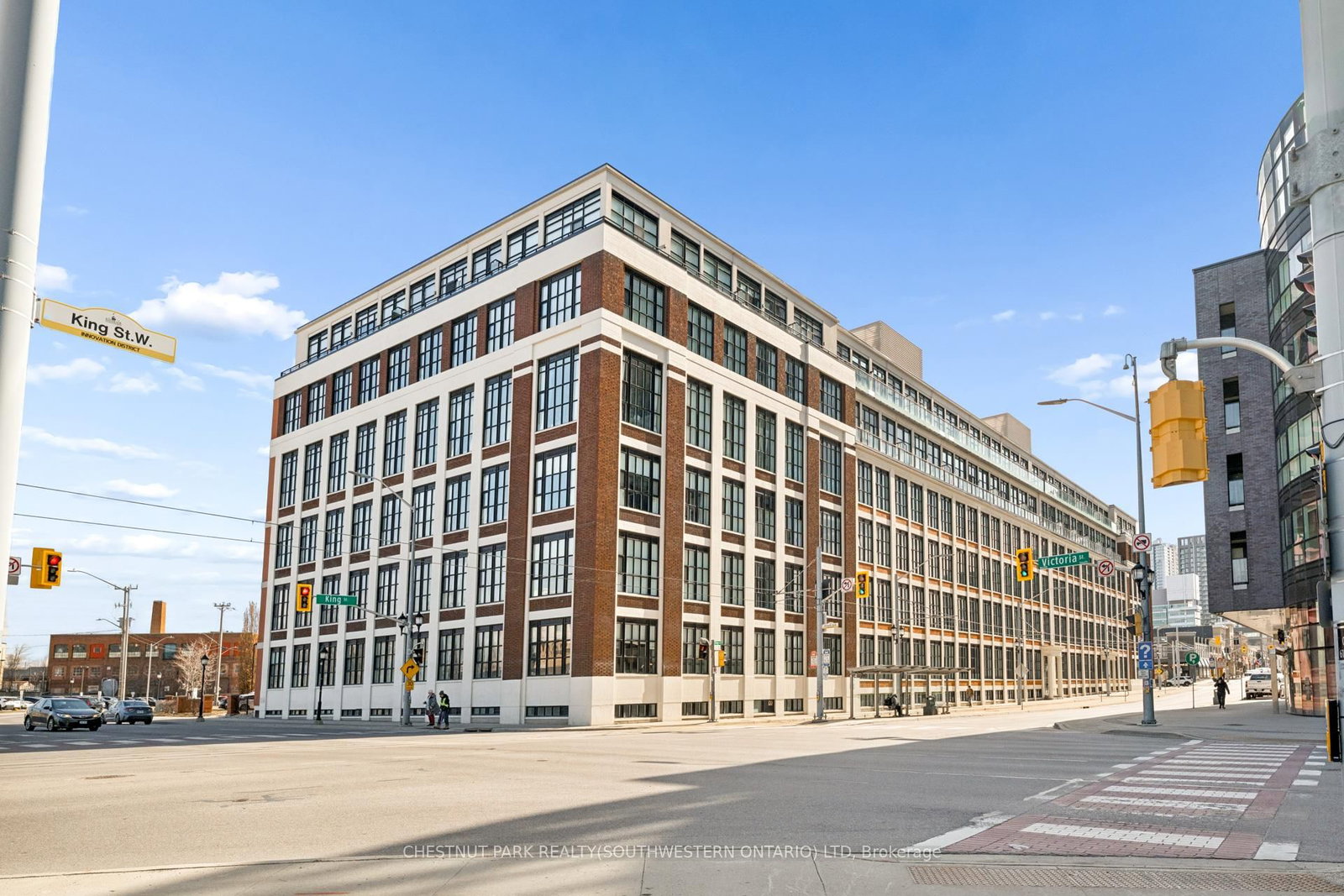 410 King Street W, Unit 102 - Photo 2