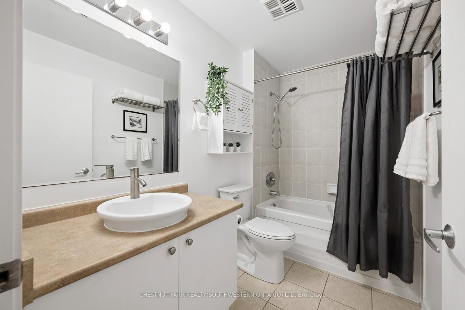 410 King Street W, Unit 102 - Photo 21