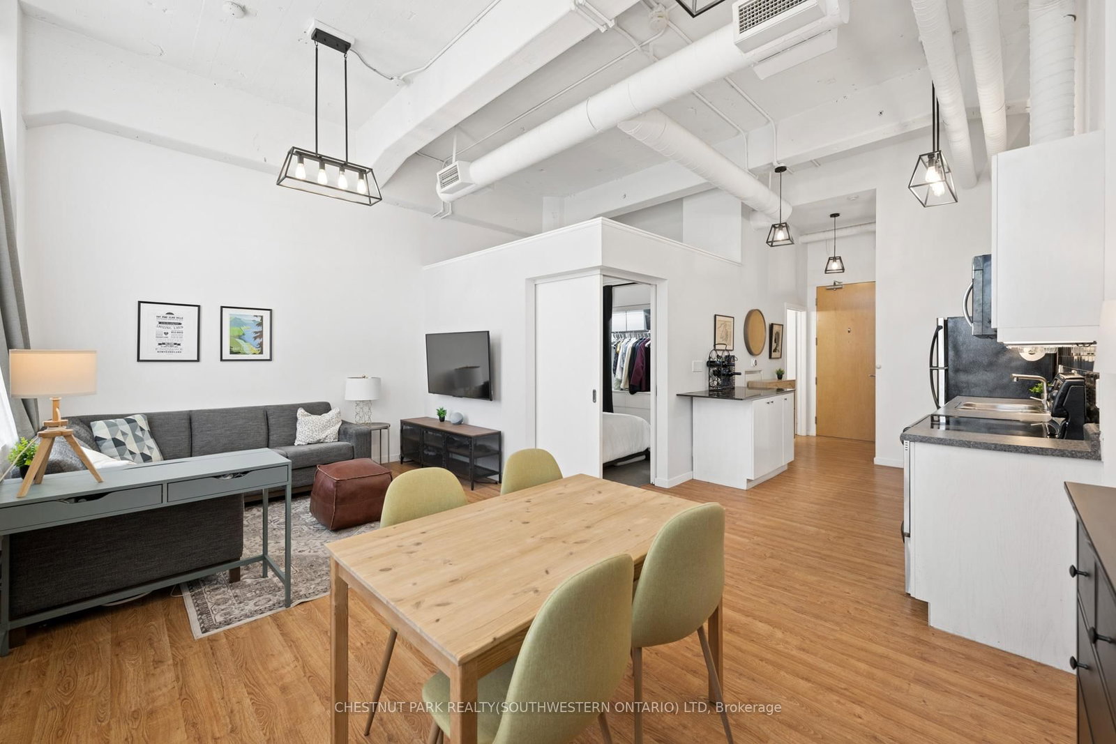 410 King Street W, Unit 102 - Photo 8