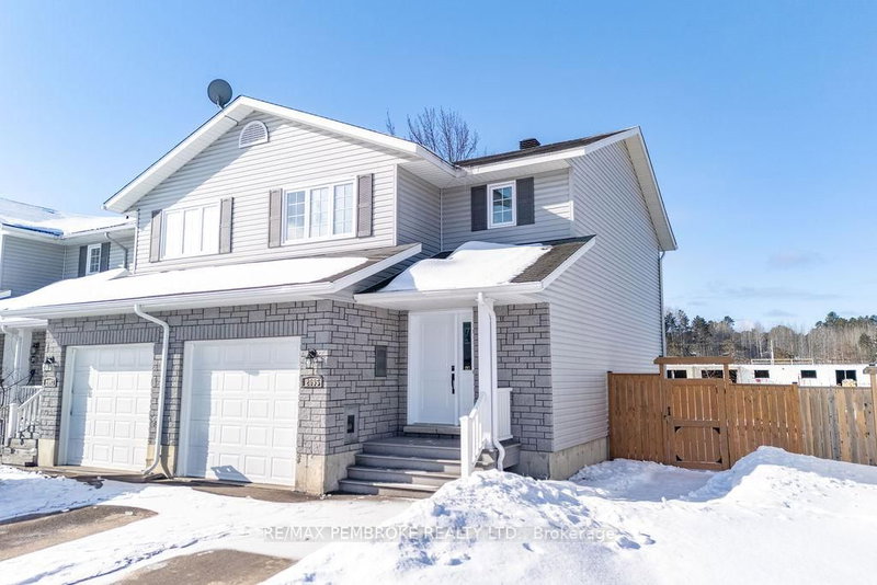 2095 Sandstone Cres, Petawawa, K8H 0B2 | Image 2