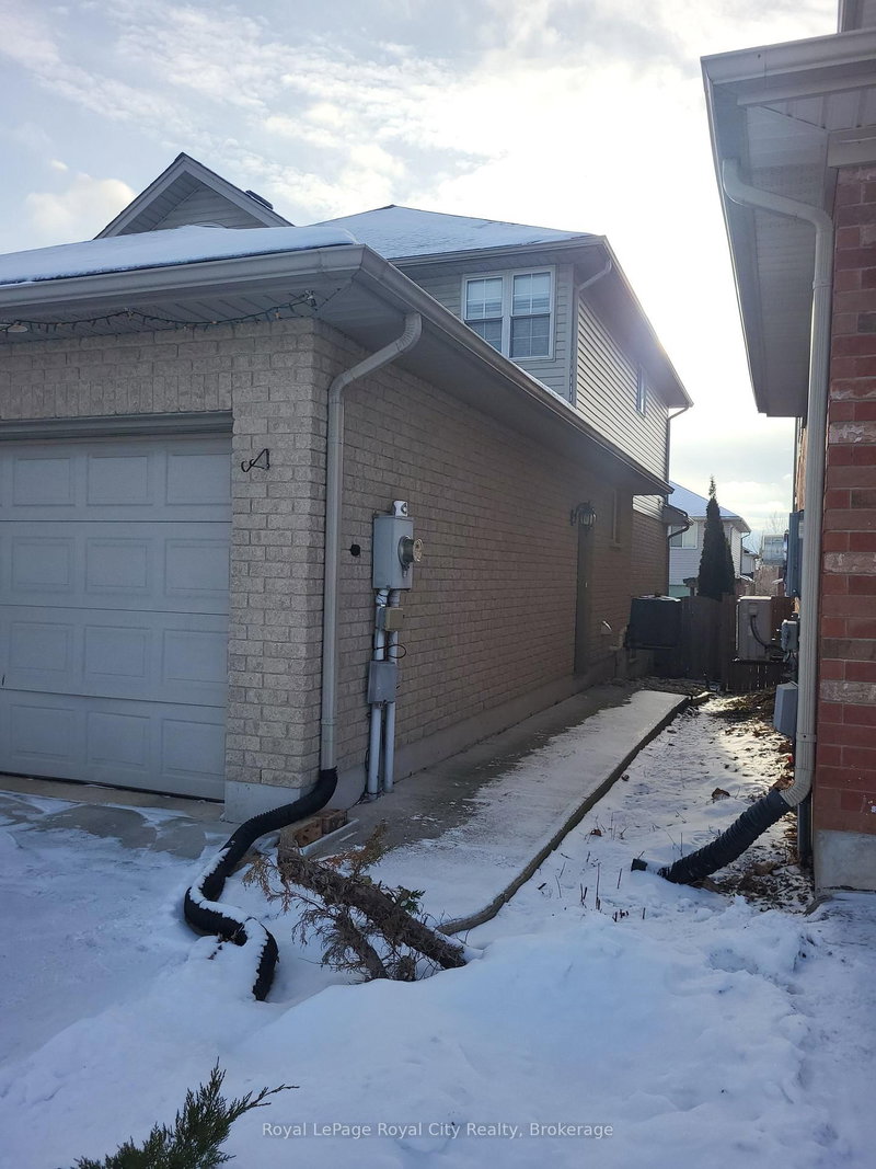 home for lease on 26 Howden Crescent
