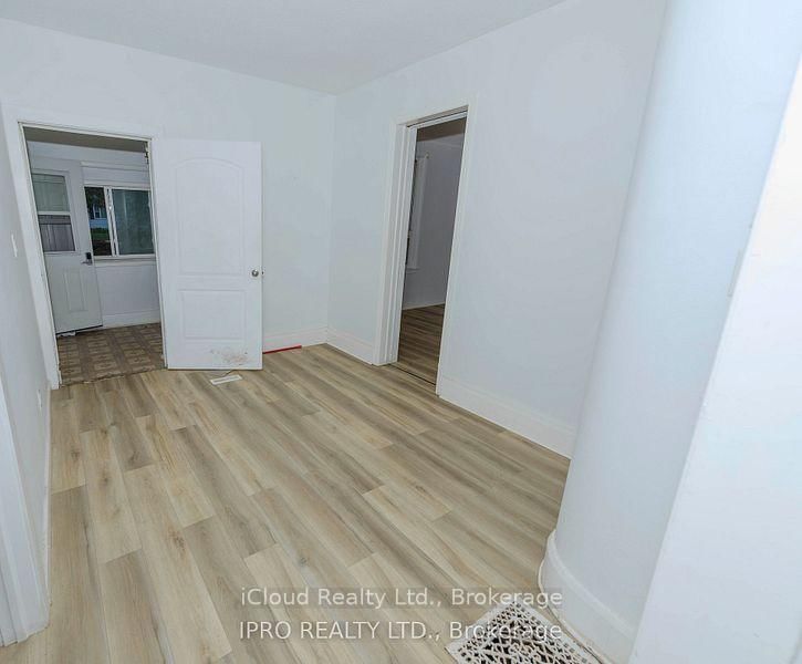 81 Florence Avenue - Photo 12