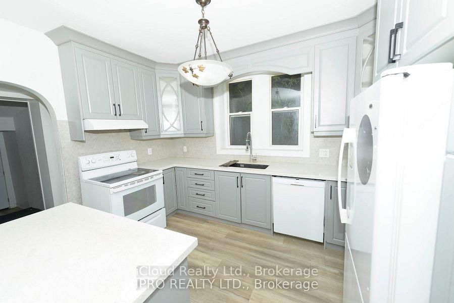 81 Florence Avenue - Photo 3