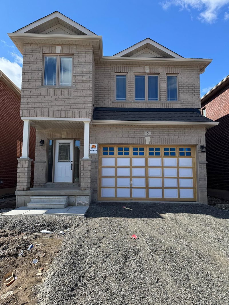 home for lease on 5 Huntsworth Avenue