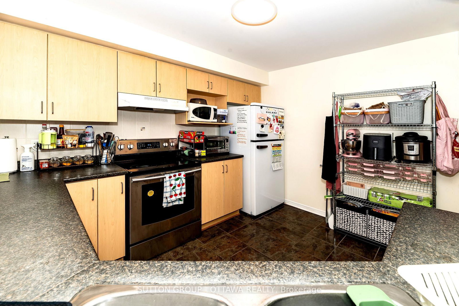 Townhouse for sale at 110 Chartley Private, Ottawa, Ontario, K1V 2J6 - Ridgemont - MLS: X12933678