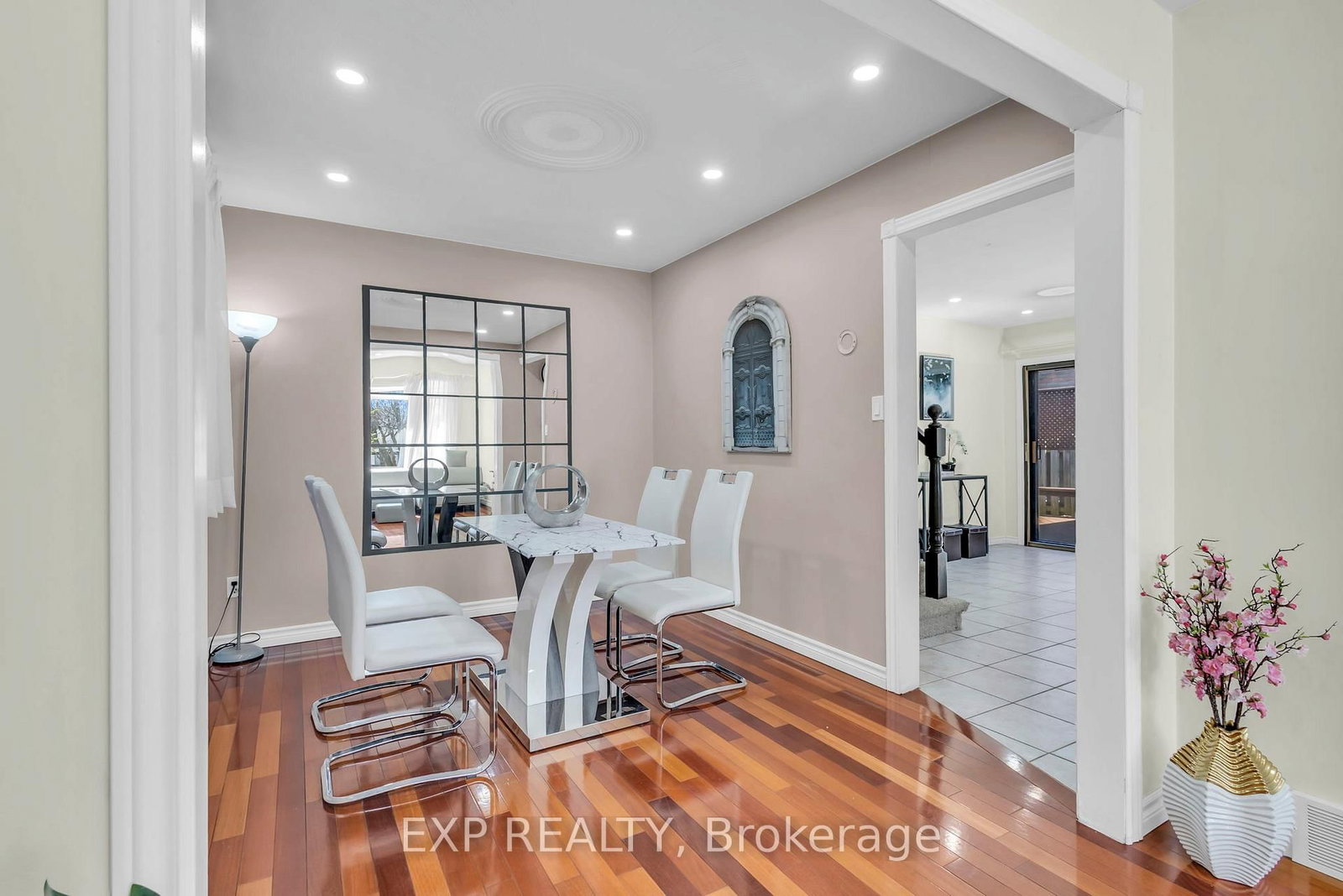 Detached House for sale at 146 Bechtel Drive, Kitchener, Ontario, N2P 1S3 - MLS: X12933786