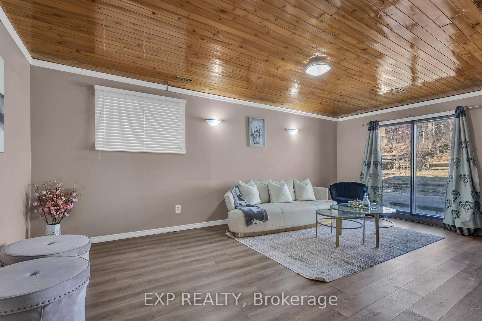 Detached House for sale at 146 Bechtel Drive, Kitchener, Ontario, N2P 1S3 - MLS: X12933786