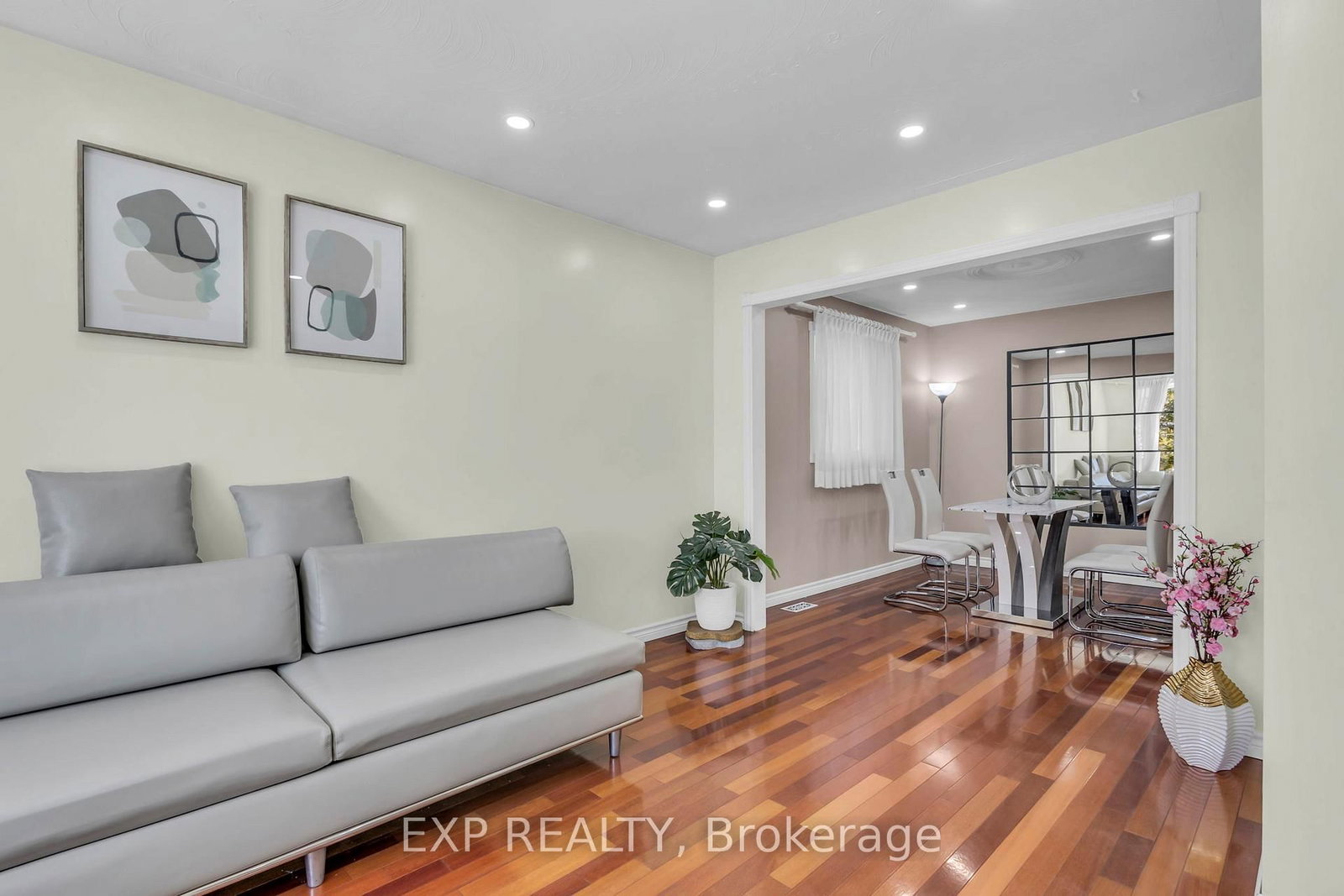 Detached House for sale at 146 Bechtel Drive, Kitchener, Ontario, N2P 1S3 - MLS: X12933786