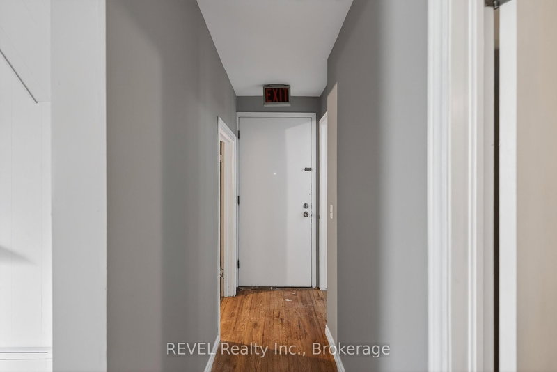 229 Main St W, Port Colborne, L3K 3V7 | Image 3