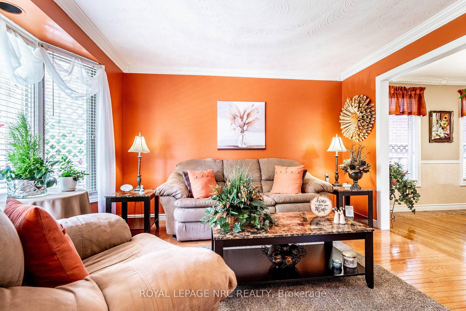 Detached House for sale at 31 Rollins Drive, Welland, Ontario, L3C 6Z8 - N. Welland - MLS: X12933808