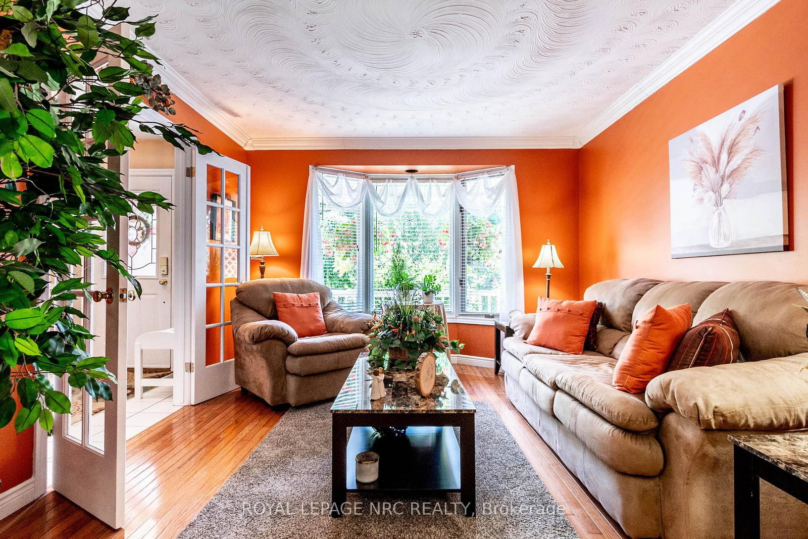 Detached House for sale at 31 Rollins Drive, Welland, Ontario, L3C 6Z8 - N. Welland - MLS: X12933808