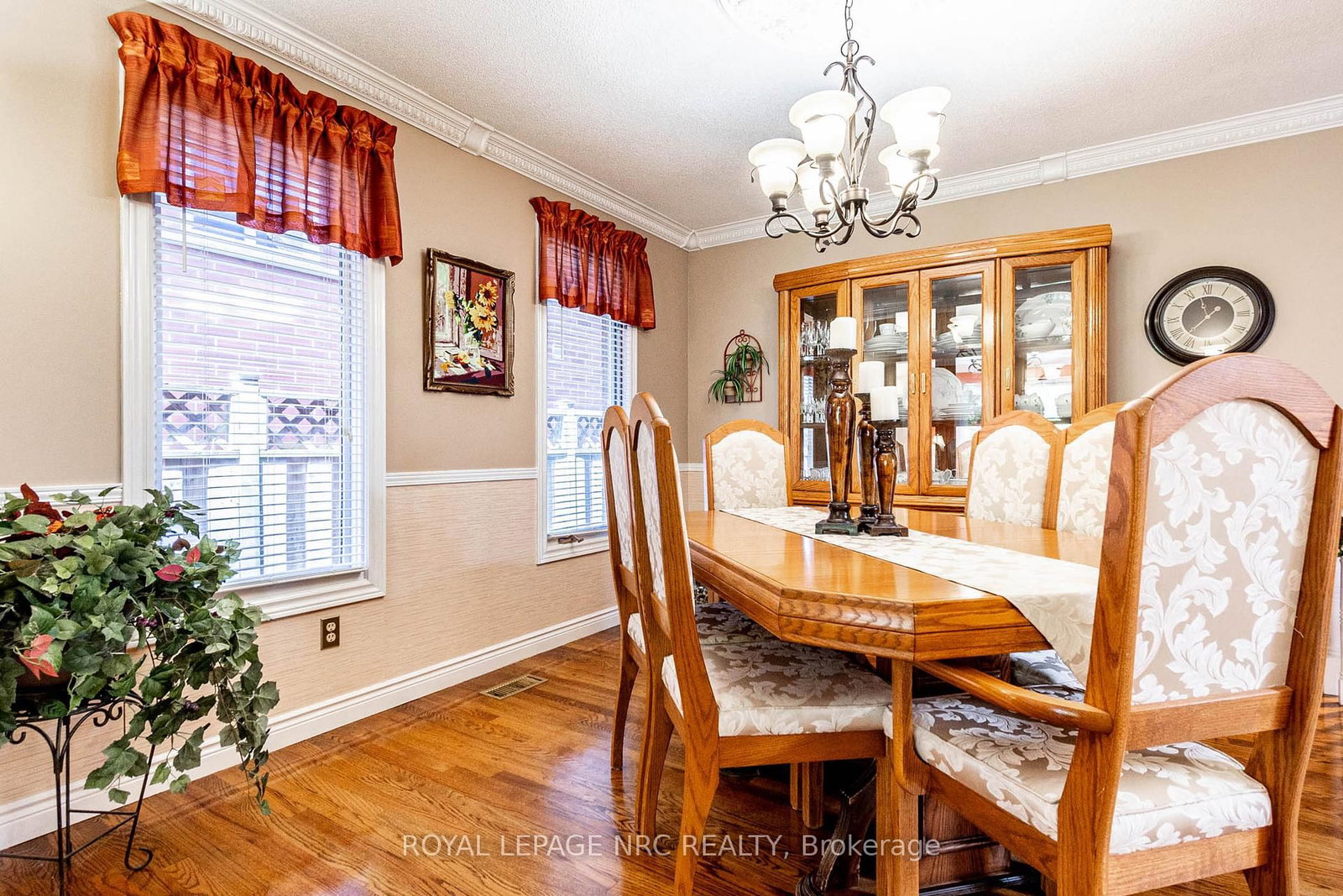 Detached House for sale at 31 Rollins Drive, Welland, Ontario, L3C 6Z8 - N. Welland - MLS: X12933808