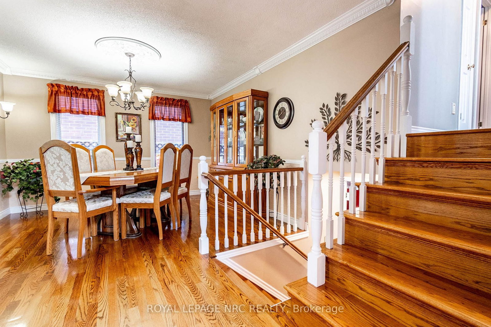 Detached House for sale at 31 Rollins Drive, Welland, Ontario, L3C 6Z8 - N. Welland - MLS: X12933808