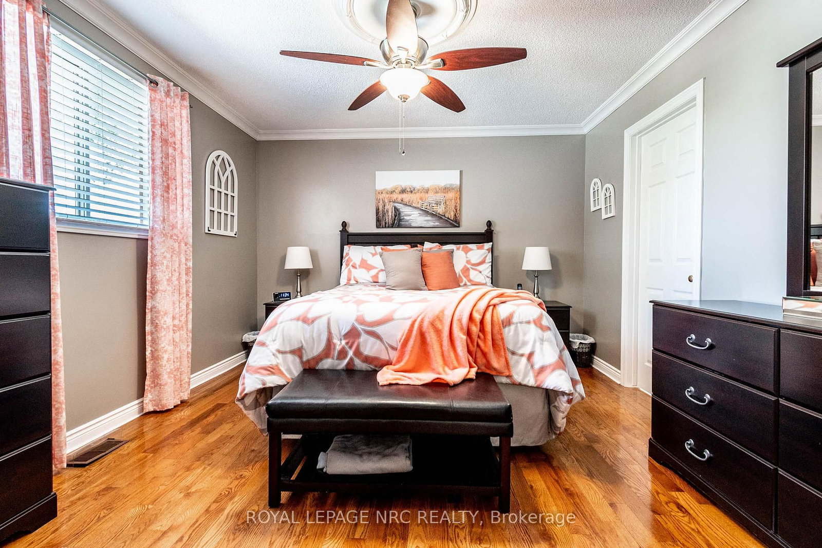 Detached House for sale at 31 Rollins Drive, Welland, Ontario, L3C 6Z8 - N. Welland - MLS: X12933808