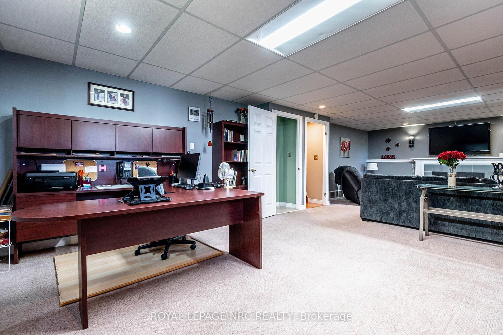 Detached House for sale at 31 Rollins Drive, Welland, Ontario, L3C 6Z8 - N. Welland - MLS: X12933808