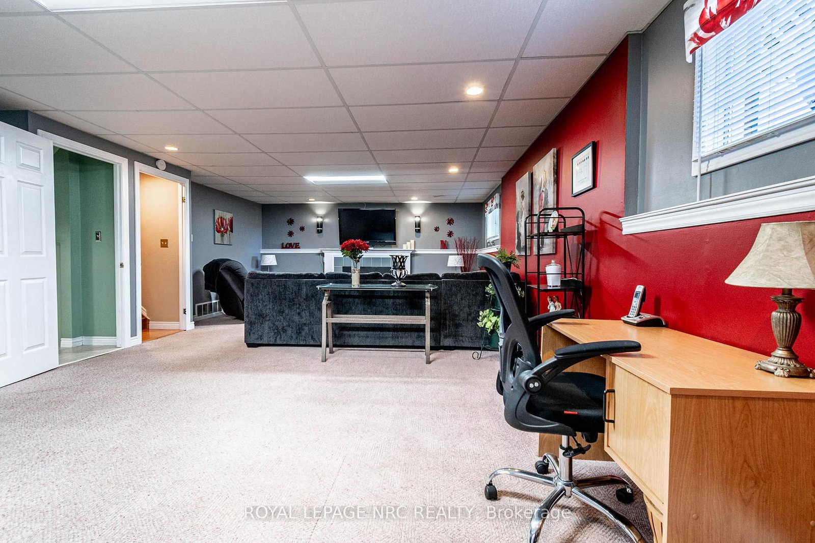 Detached House for sale at 31 Rollins Drive, Welland, Ontario, L3C 6Z8 - N. Welland - MLS: X12933808