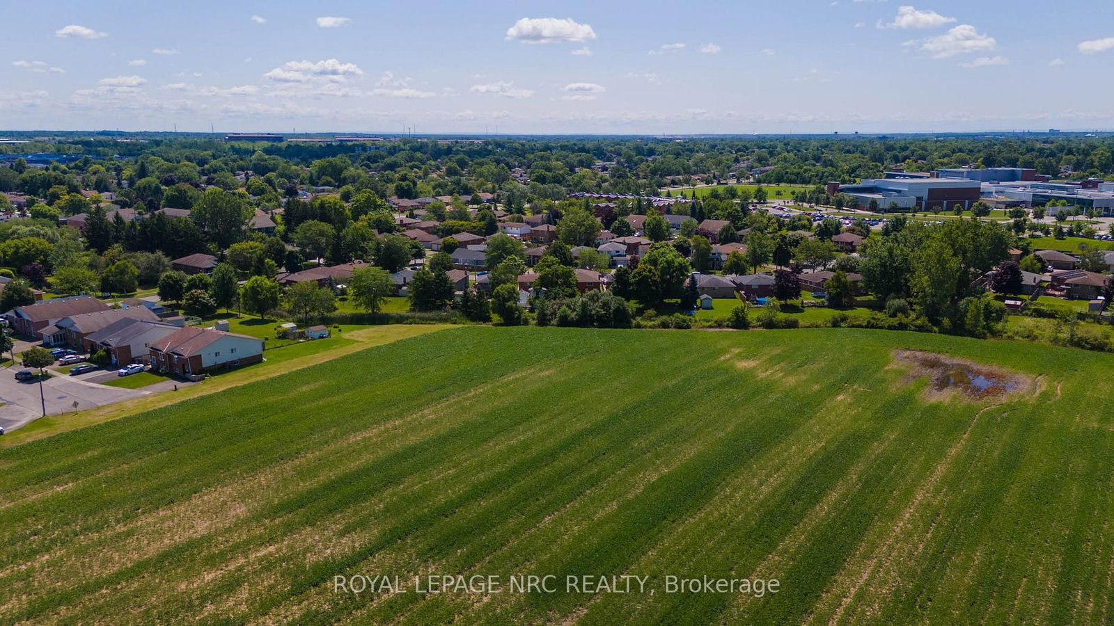 Detached House for sale at 31 Rollins Drive, Welland, Ontario, L3C 6Z8 - N. Welland - MLS: X12933808