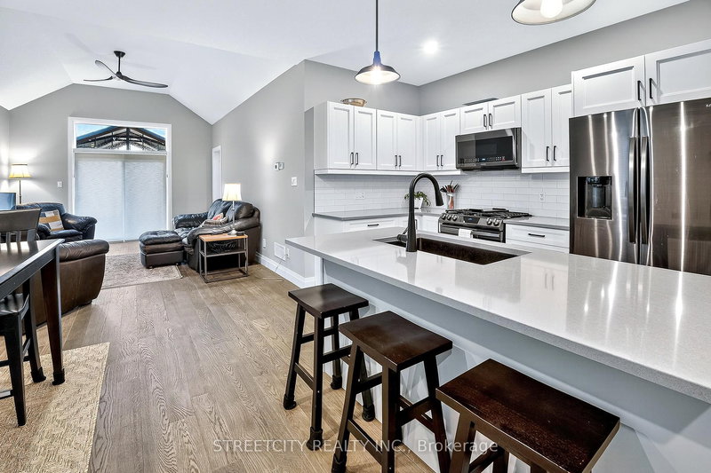 56 Compass Tr, Central Elgin, L5G 4T8 | Image 3