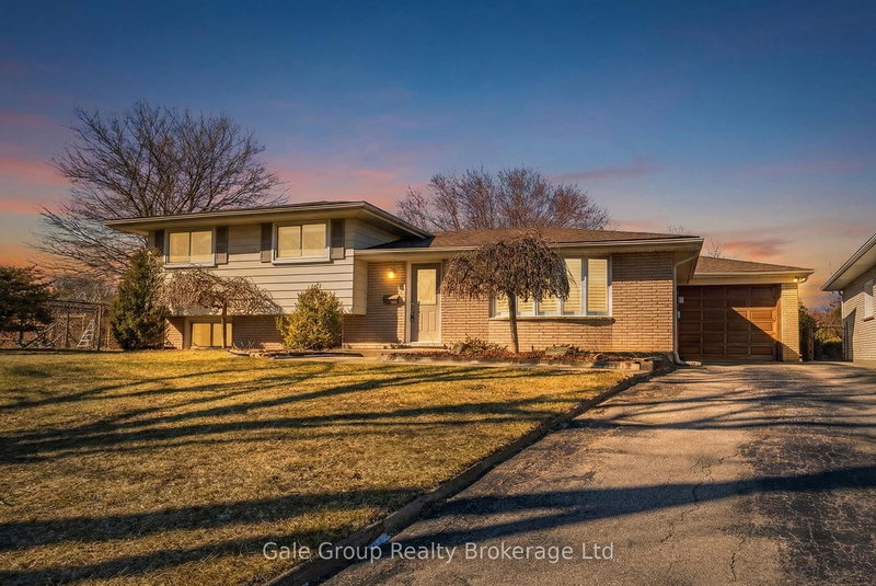 home for sale on 7 Tuscarora Court