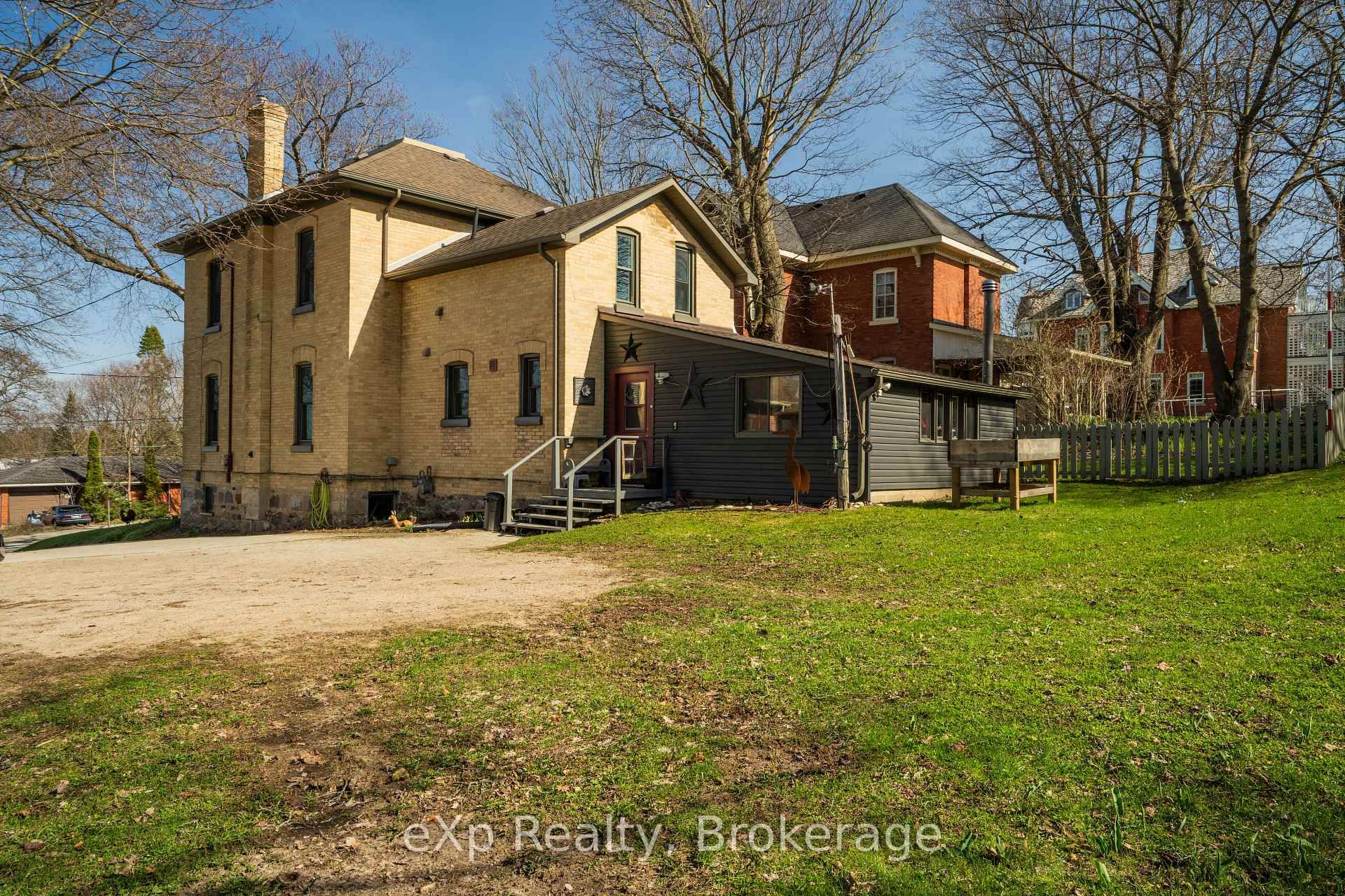 352 Berford Street