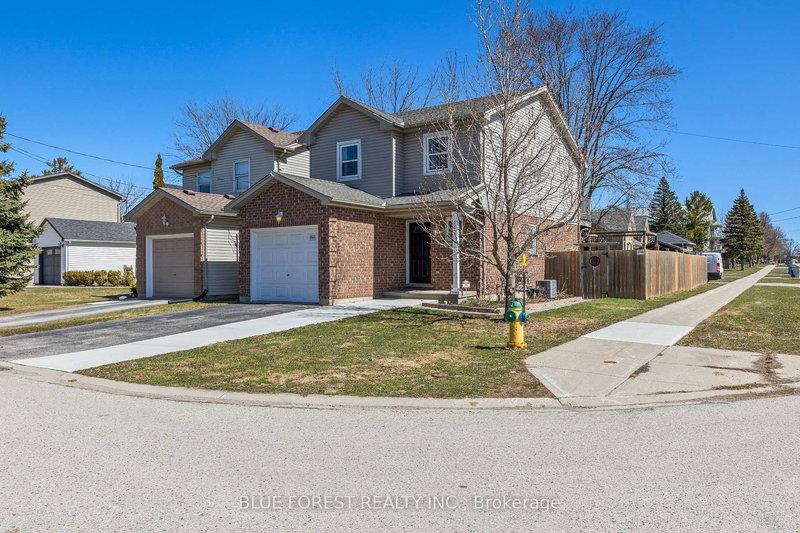 home for sale on 260 Oak Street