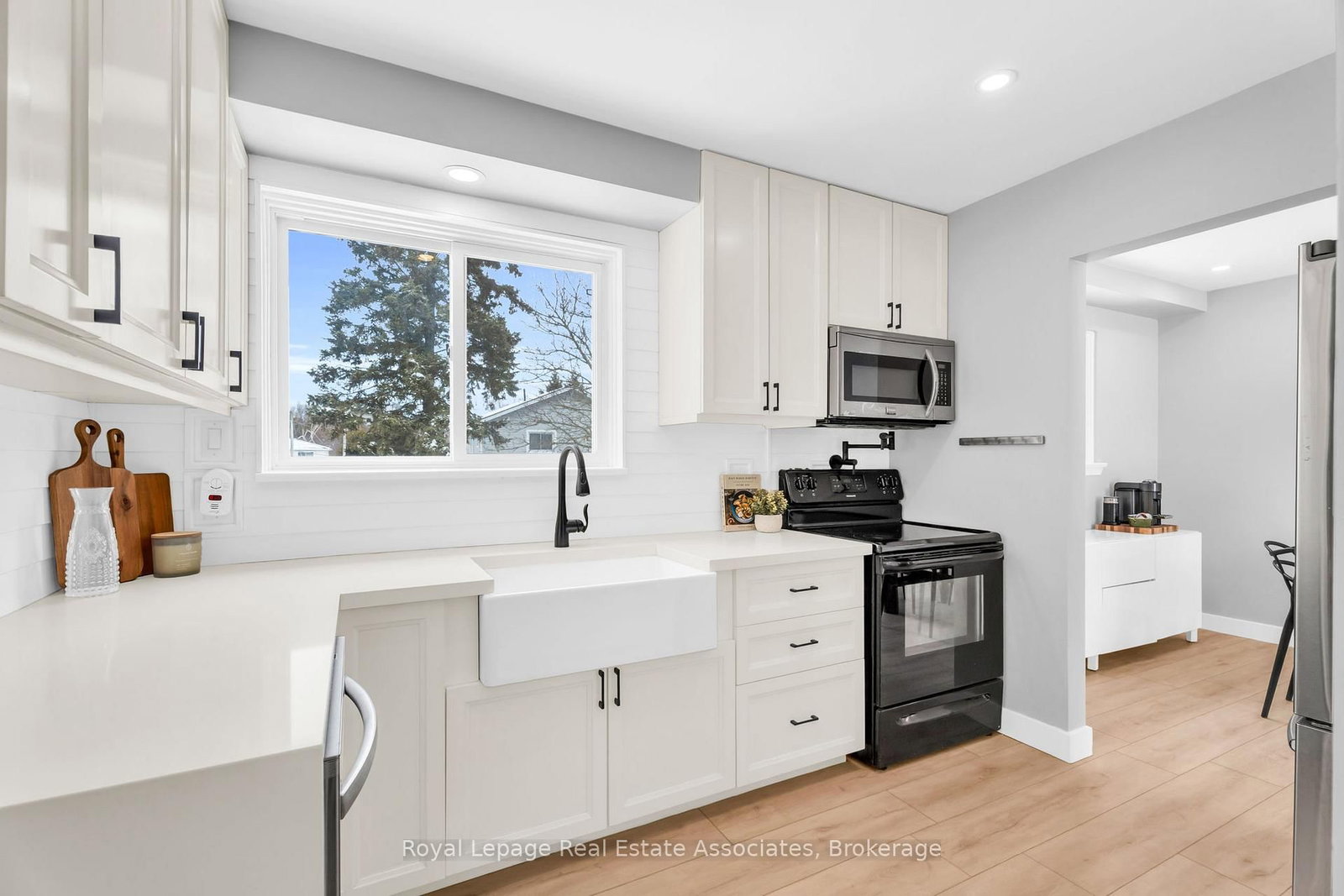 Detached House for sale at 112 Susan Street, Shelburne, Ontario, L9V 2W7 - Shelburne - MLS: X12934042