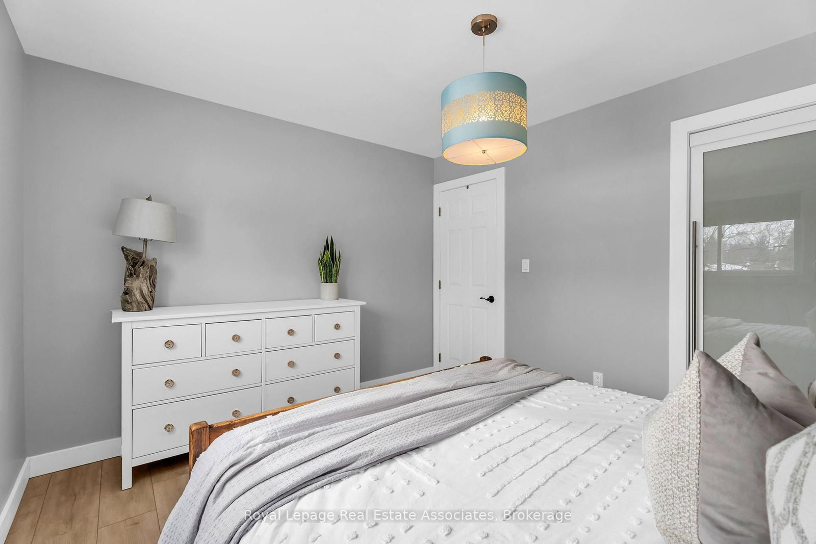 Detached House for sale at 112 Susan Street, Shelburne, Ontario, L9V 2W7 - Shelburne - MLS: X12934042