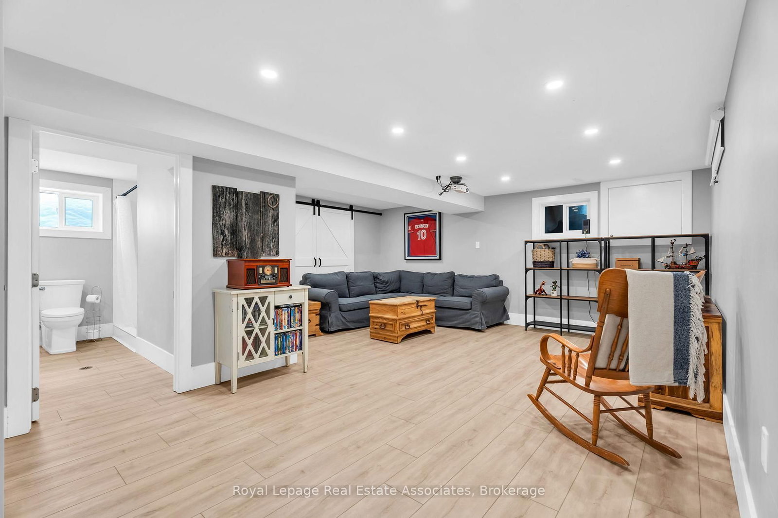 Detached House for sale at 112 Susan Street, Shelburne, Ontario, L9V 2W7 - Shelburne - MLS: X12934042