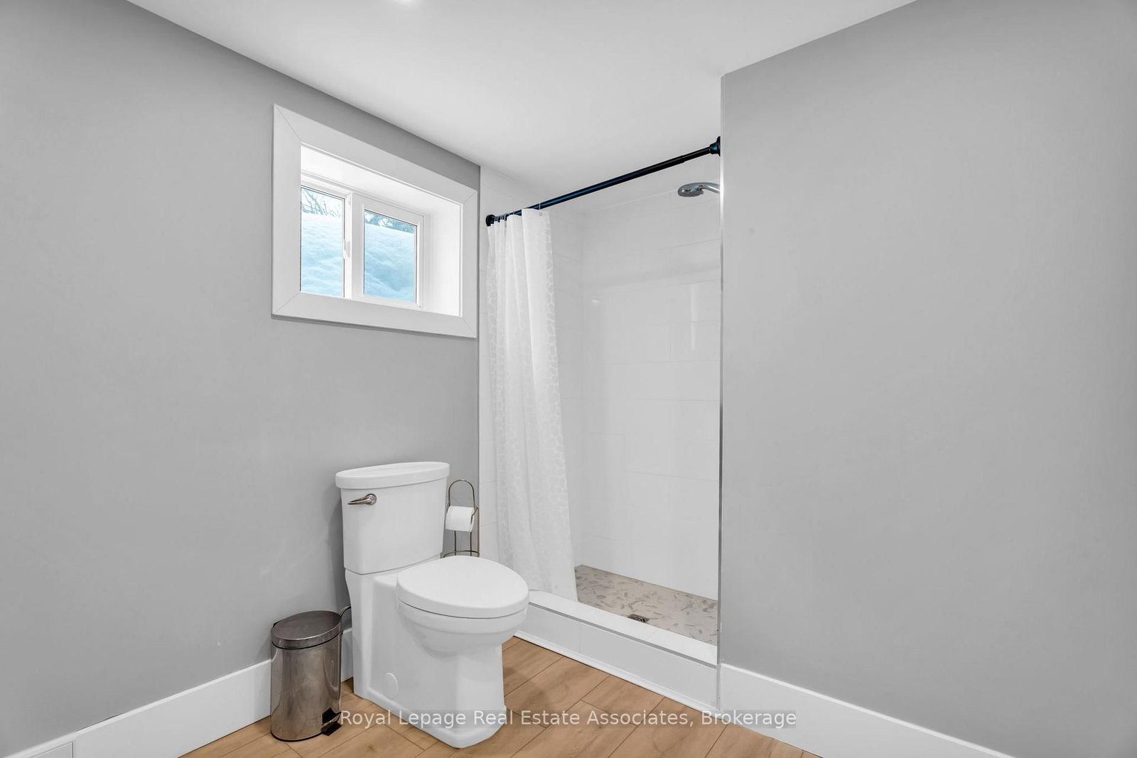 Detached House for sale at 112 Susan Street, Shelburne, Ontario, L9V 2W7 - Shelburne - MLS: X12934042