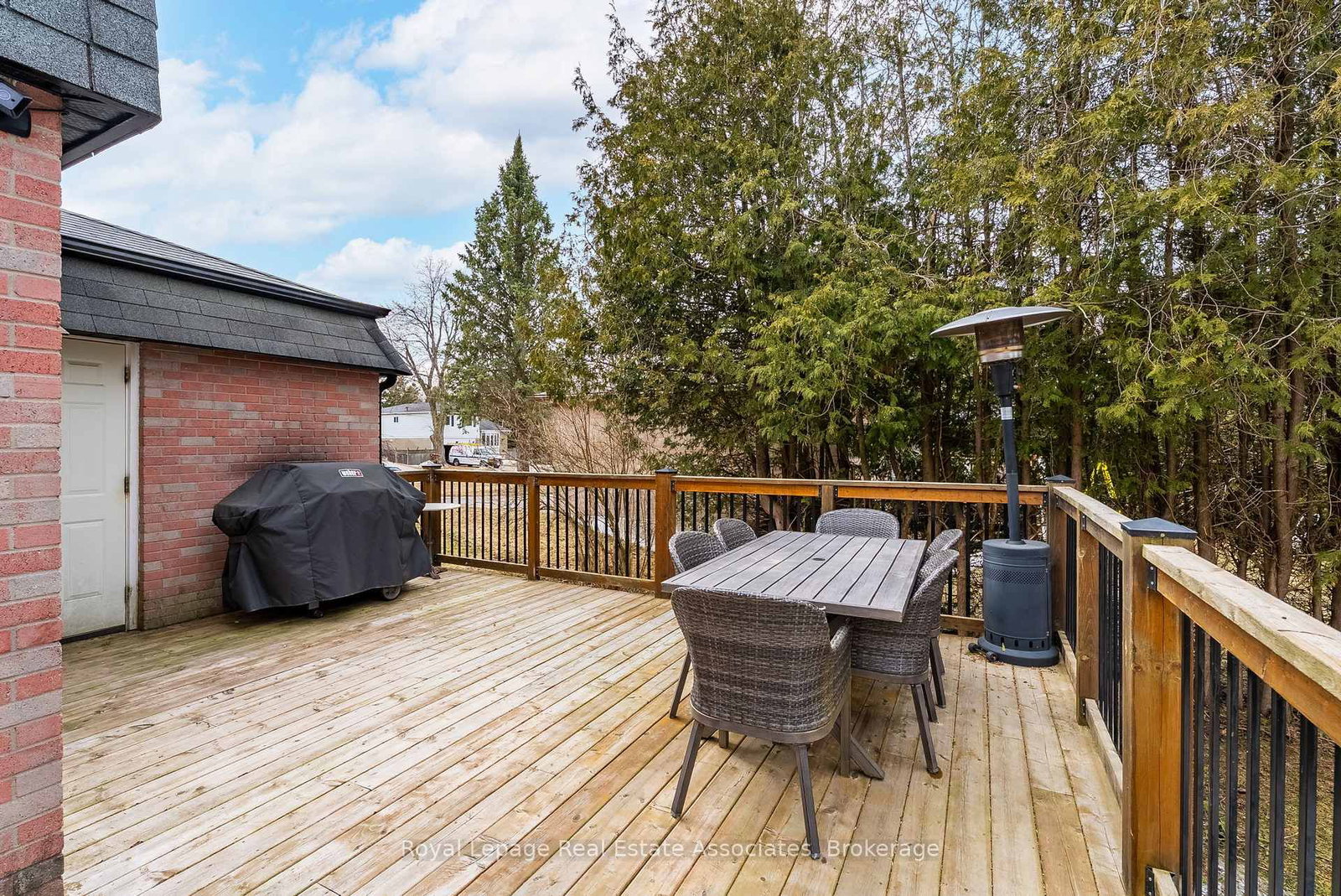 Detached House for sale at 112 Susan Street, Shelburne, Ontario, L9V 2W7 - Shelburne - MLS: X12934042