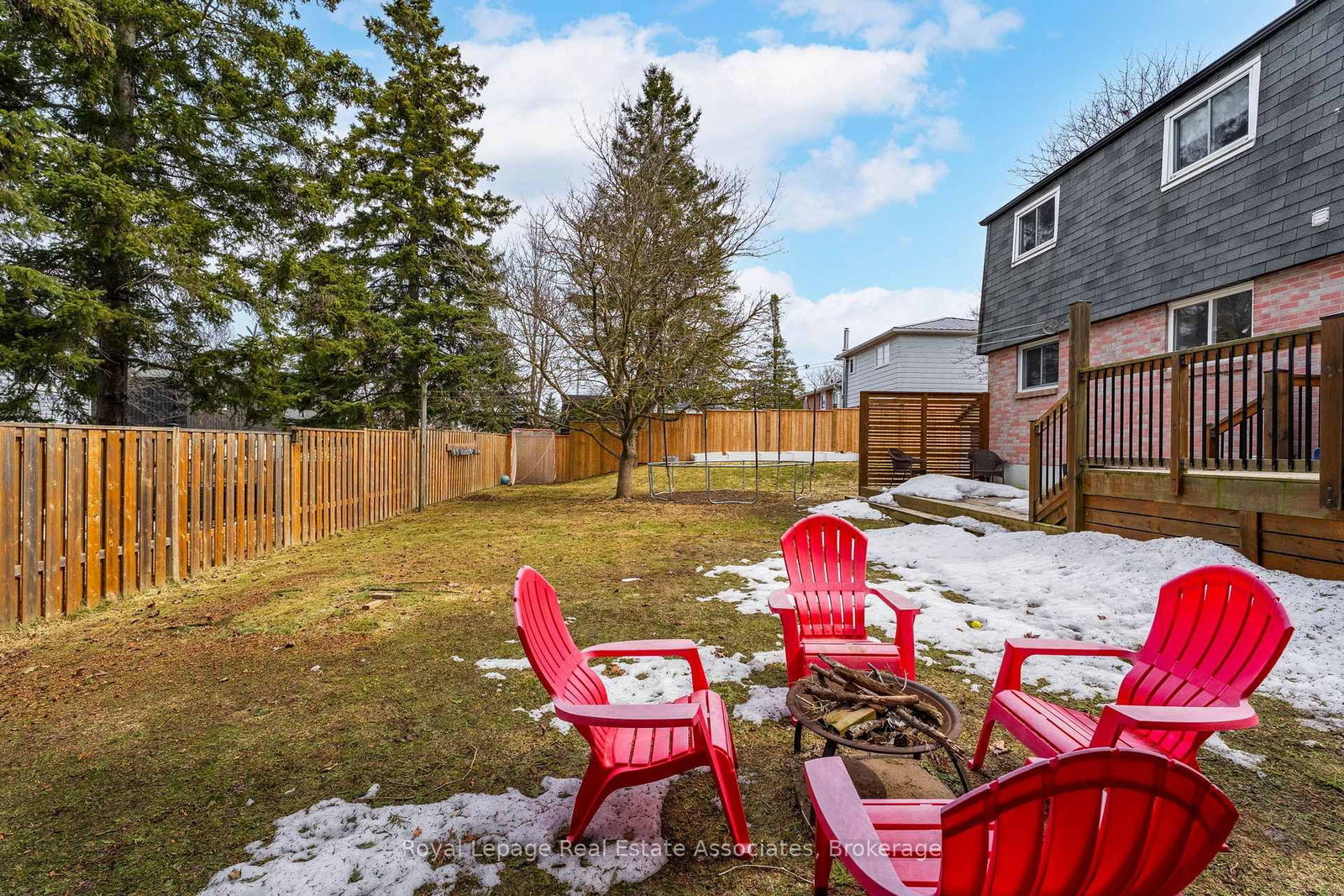 Detached House for sale at 112 Susan Street, Shelburne, Ontario, L9V 2W7 - Shelburne - MLS: X12934042