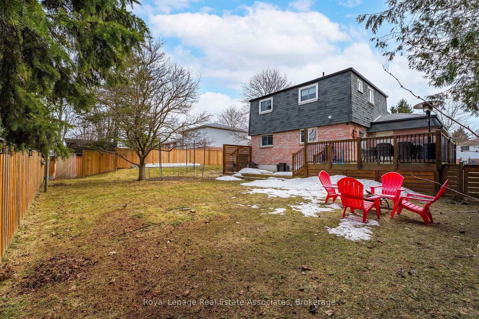 Detached House for sale at 112 Susan Street, Shelburne, Ontario, L9V 2W7 - Shelburne - MLS: X12934042