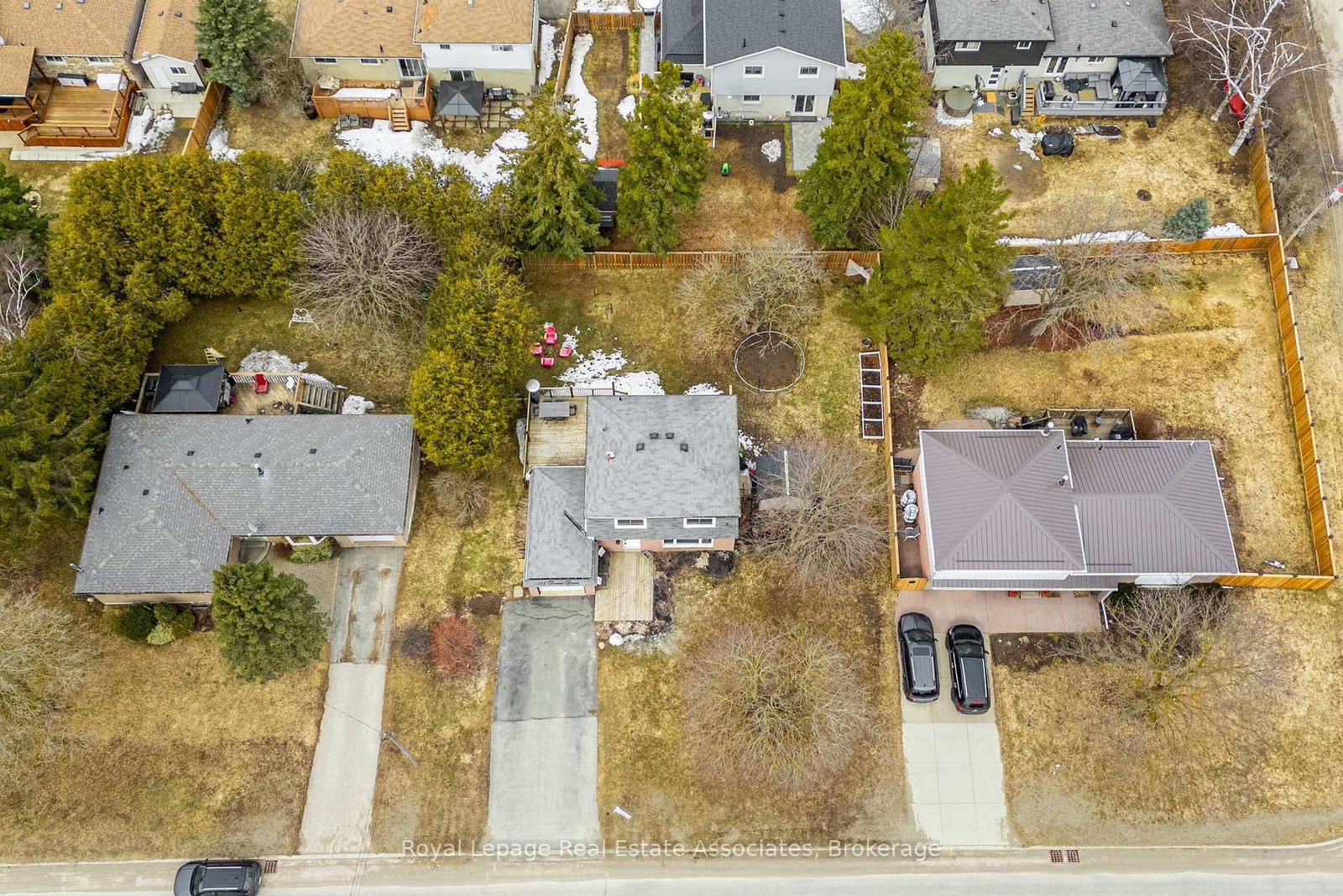 Detached House for sale at 112 Susan Street, Shelburne, Ontario, L9V 2W7 - Shelburne - MLS: X12934042