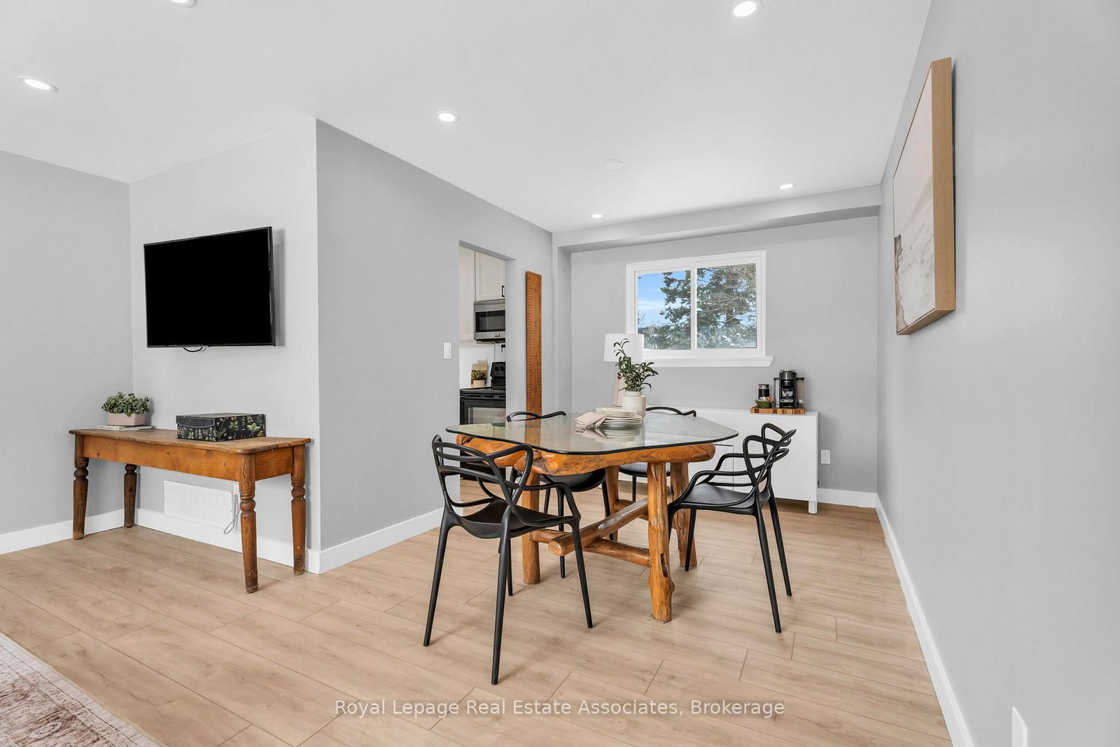 Detached House for sale at 112 Susan Street, Shelburne, Ontario, L9V 2W7 - Shelburne - MLS: X12934042