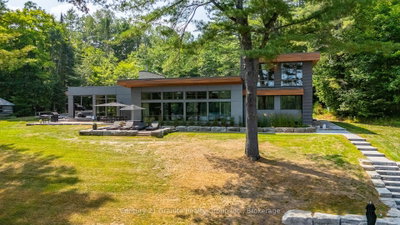 1085 Grace Road • Minden Hills, ON photo 2