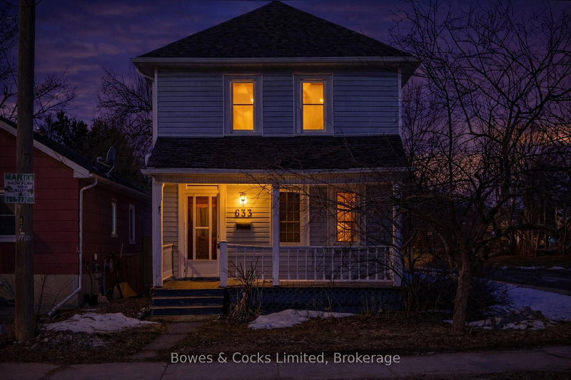 home for sale on 633 Downie Street