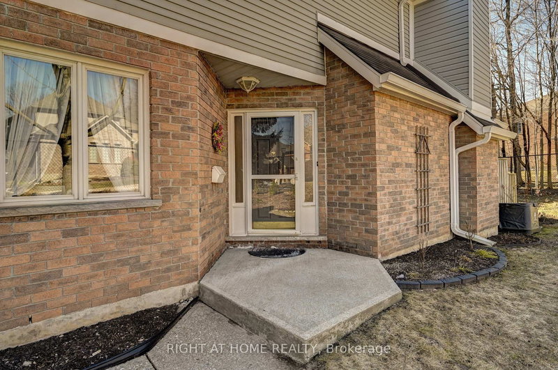 10 - 524 Beechwood Dr, Waterloo, N2T 2G9 | Image 3
