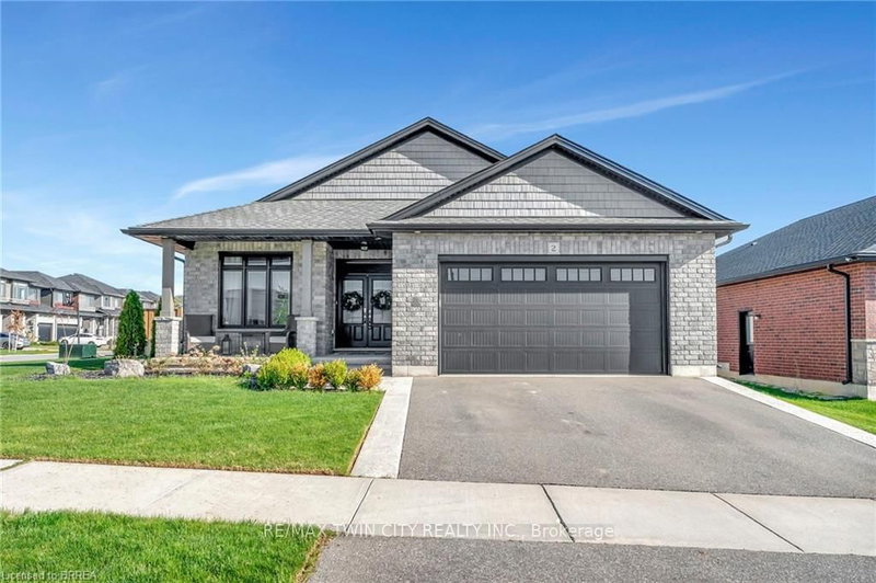 home for sale on 2 Masters Lane