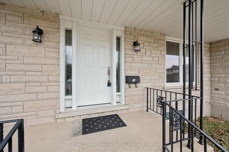 18 Carmine Pl, Guelph, N1E 3V1 | Image 3