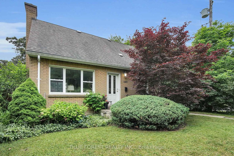 home for sale on 685 Strathmeyer Street