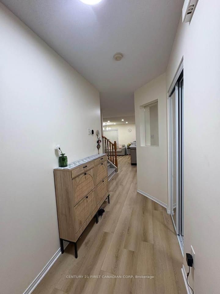 868 Marigold St, London North, N5X 4G8 | Image 2