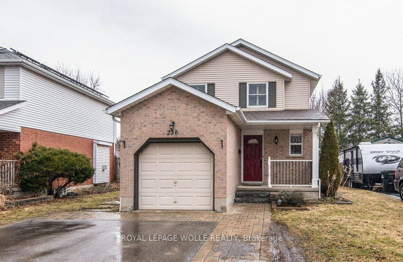 236 Dartmoor Cres, Waterloo, N2K 2S9 | Image 3
