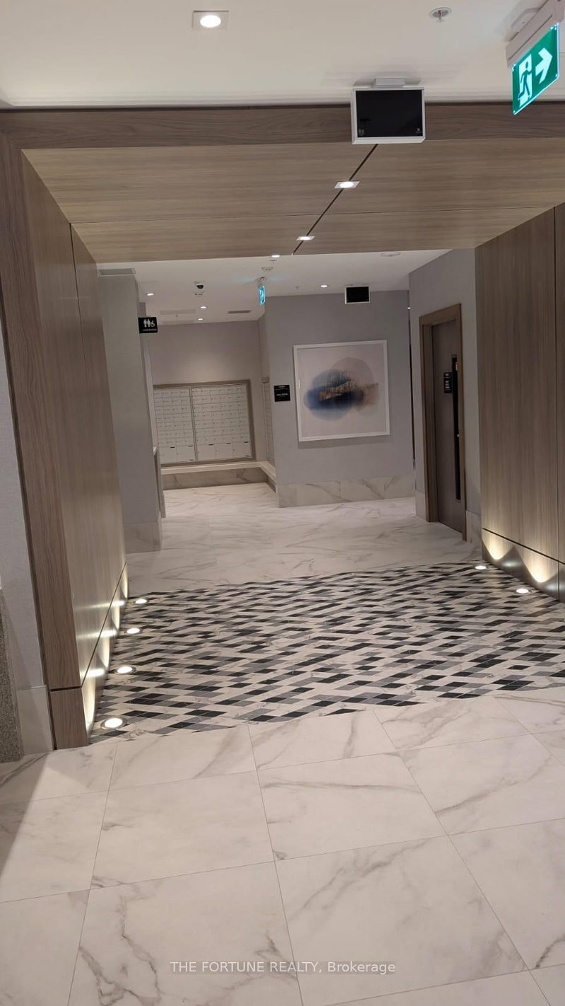 2914 - 75 James St S, Hamilton, L8P 2T1 | Image 2