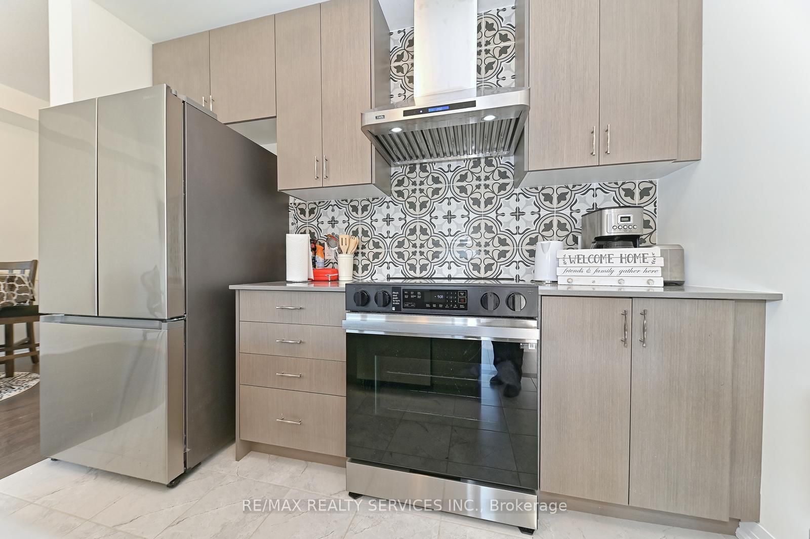 15 Blacklock Street, Unit 19 - Photo 10