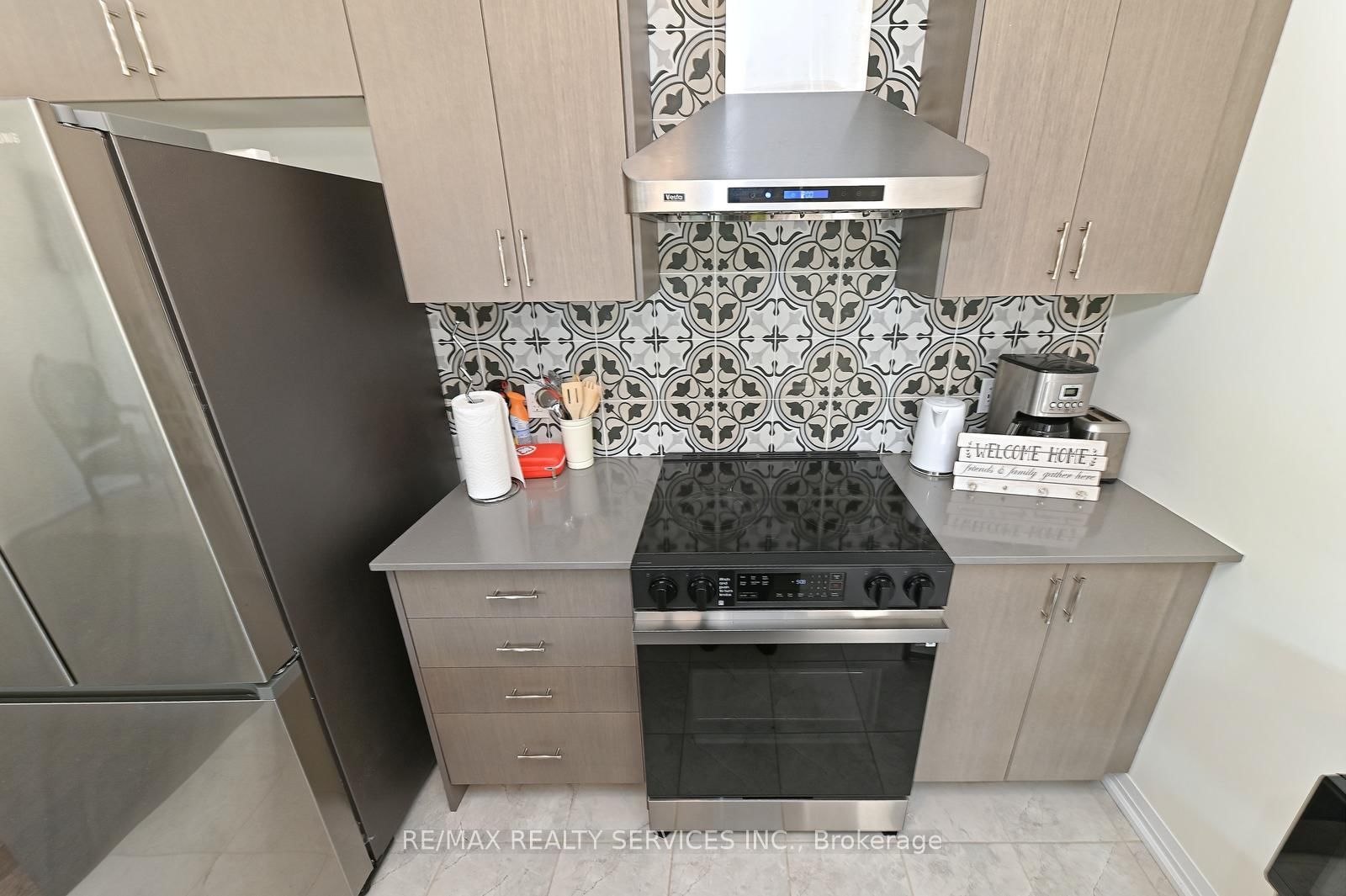 15 Blacklock Street, Unit 19 - Photo 11