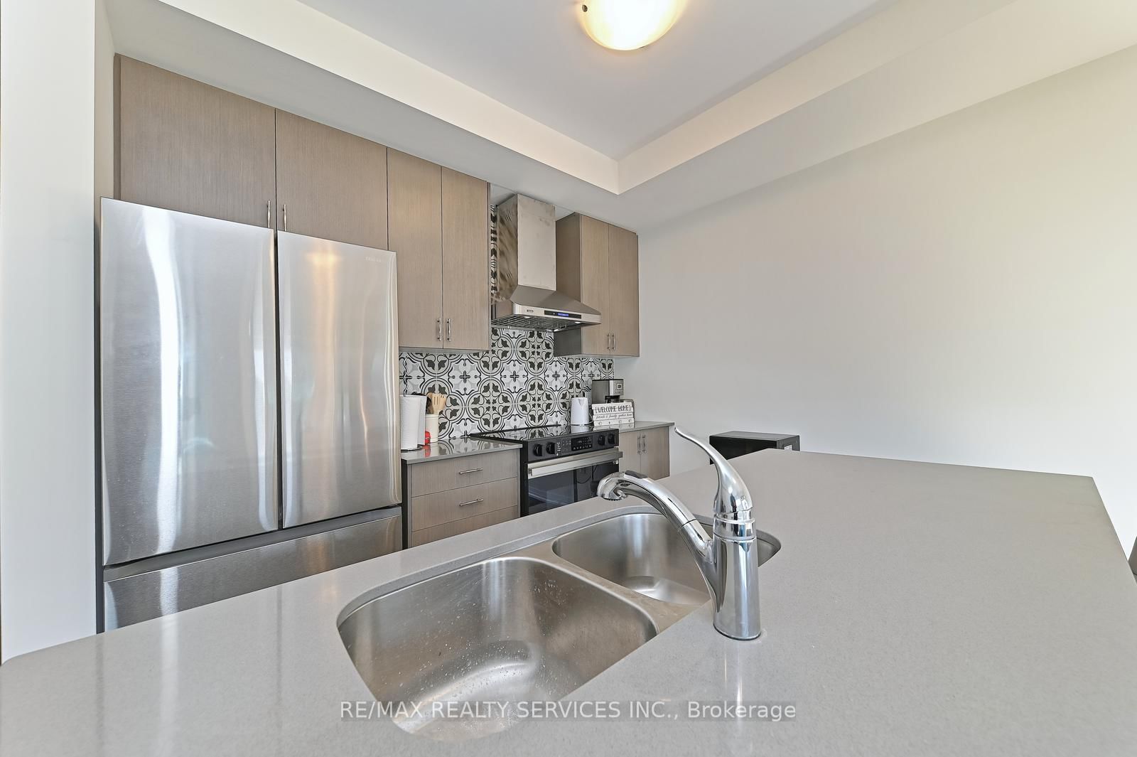 15 Blacklock Street, Unit 19 - Photo 16