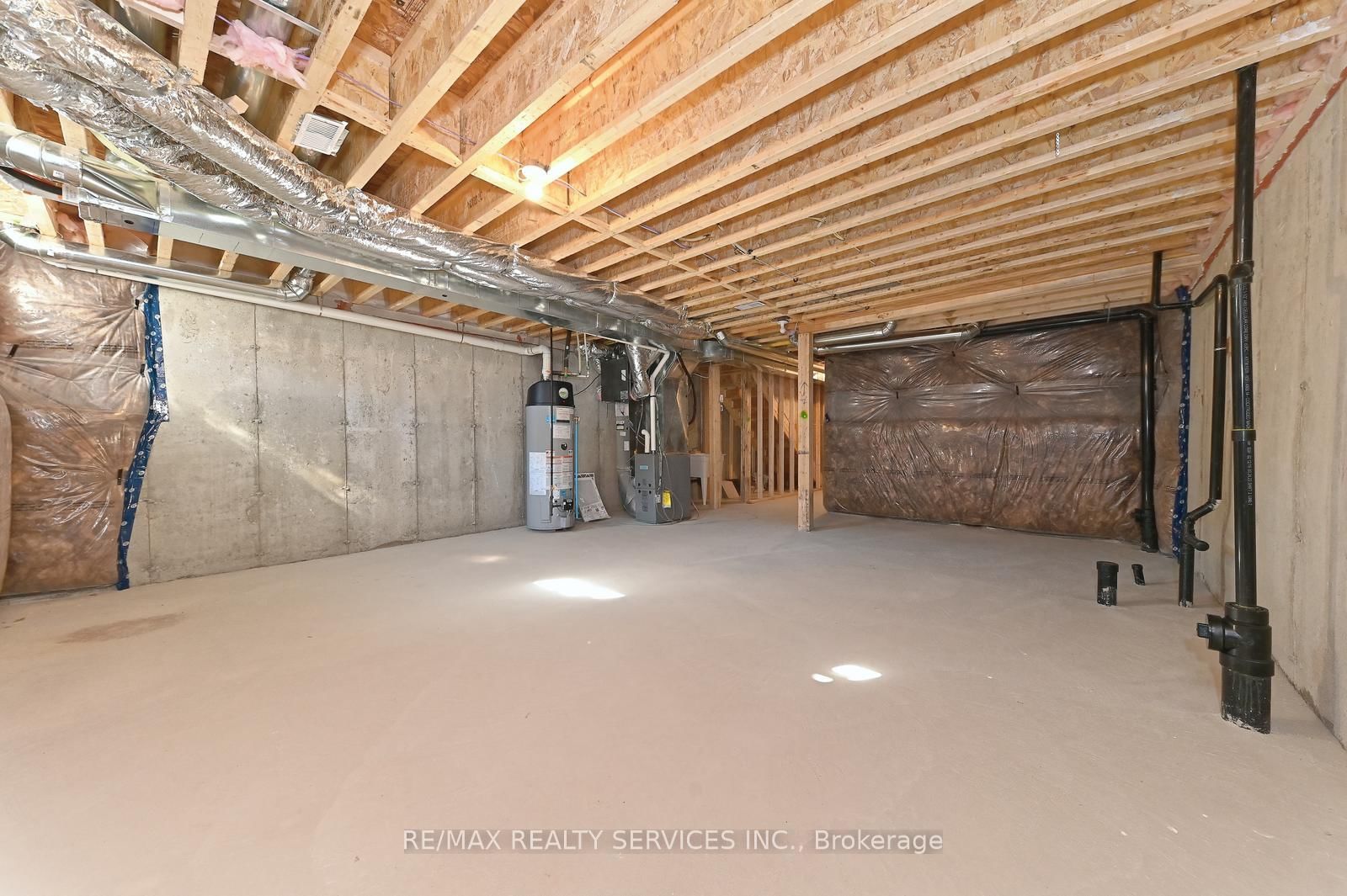 15 Blacklock Street, Unit 19 - Photo 38