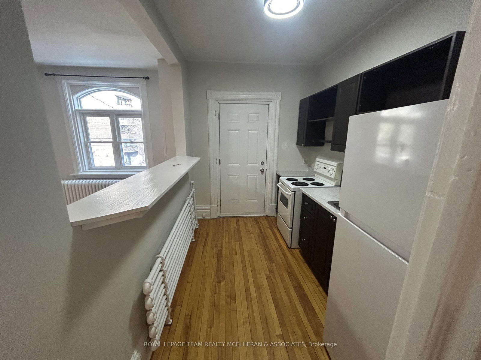 54 Somerset Street W, Unit 4 - Photo 5