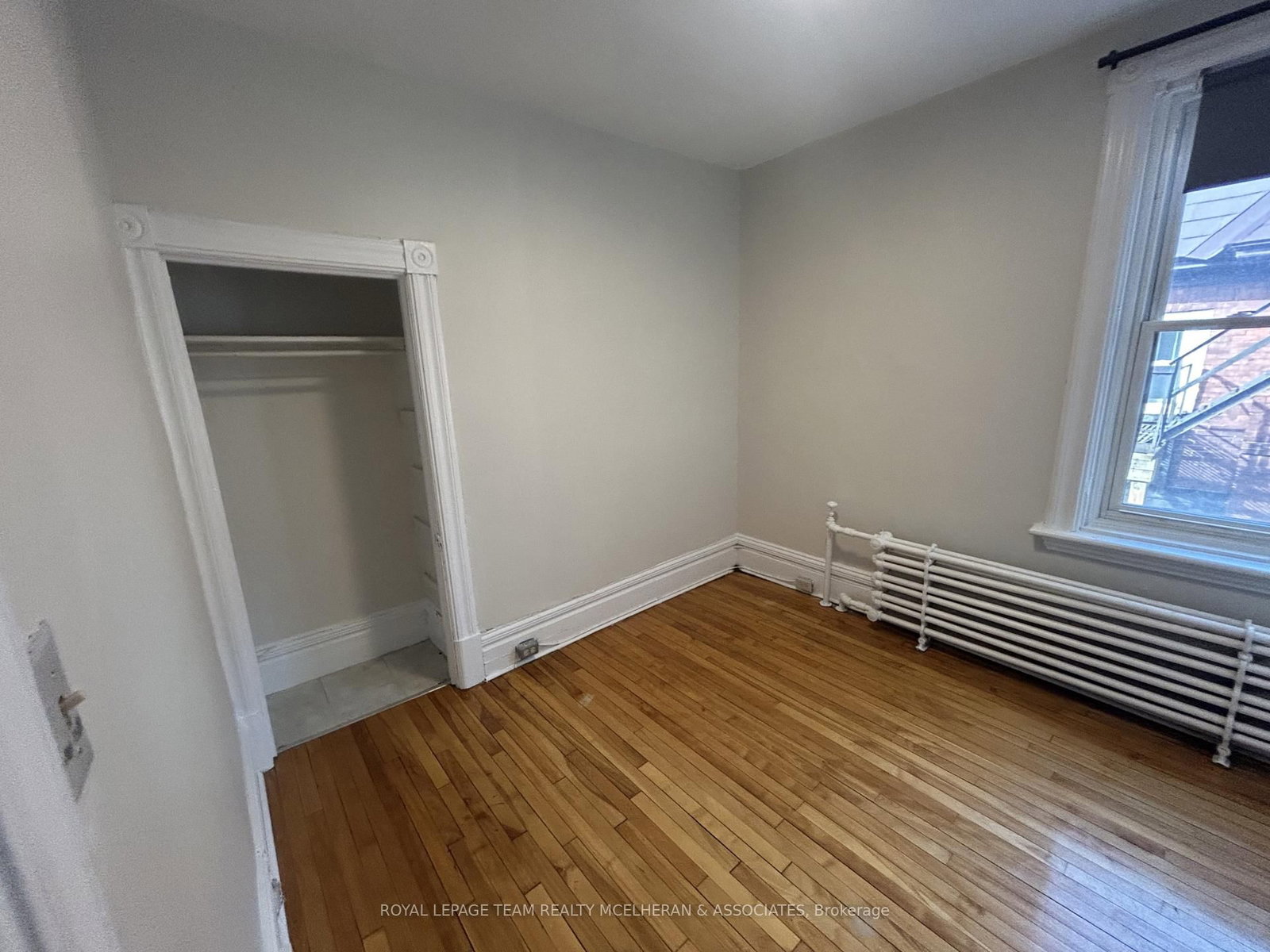 54 Somerset Street W, Unit 4 - Photo 7